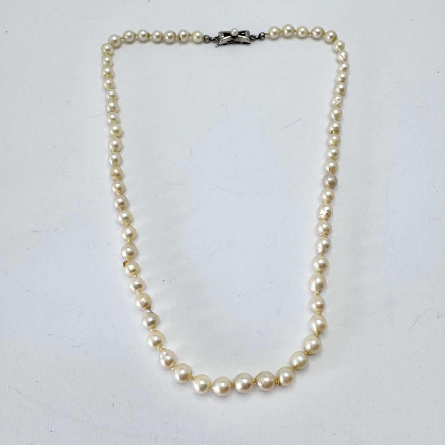 JKa Köhle, Germany. Vintage Pearl Silver Clasp Necklace