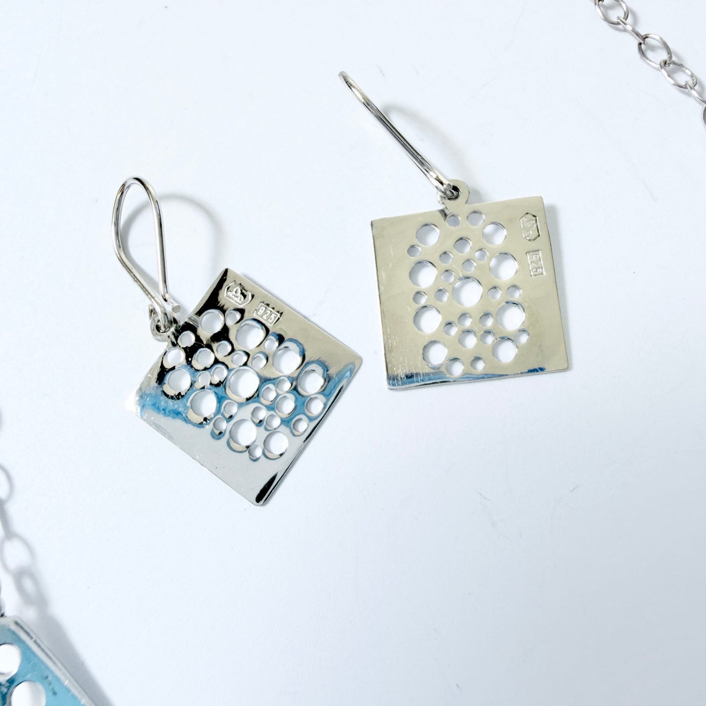 Kultakeskus, Finland. Design Liisa Vitali, Sterling Silver Necklace and Earrings