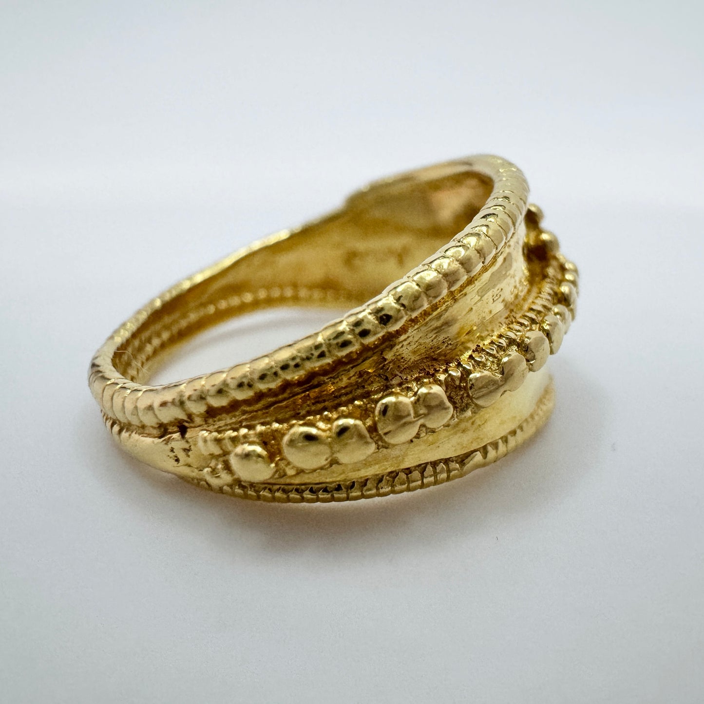 Bengt Hallberg, Sweden. Vintage 18k Gold Viking Copy Ring