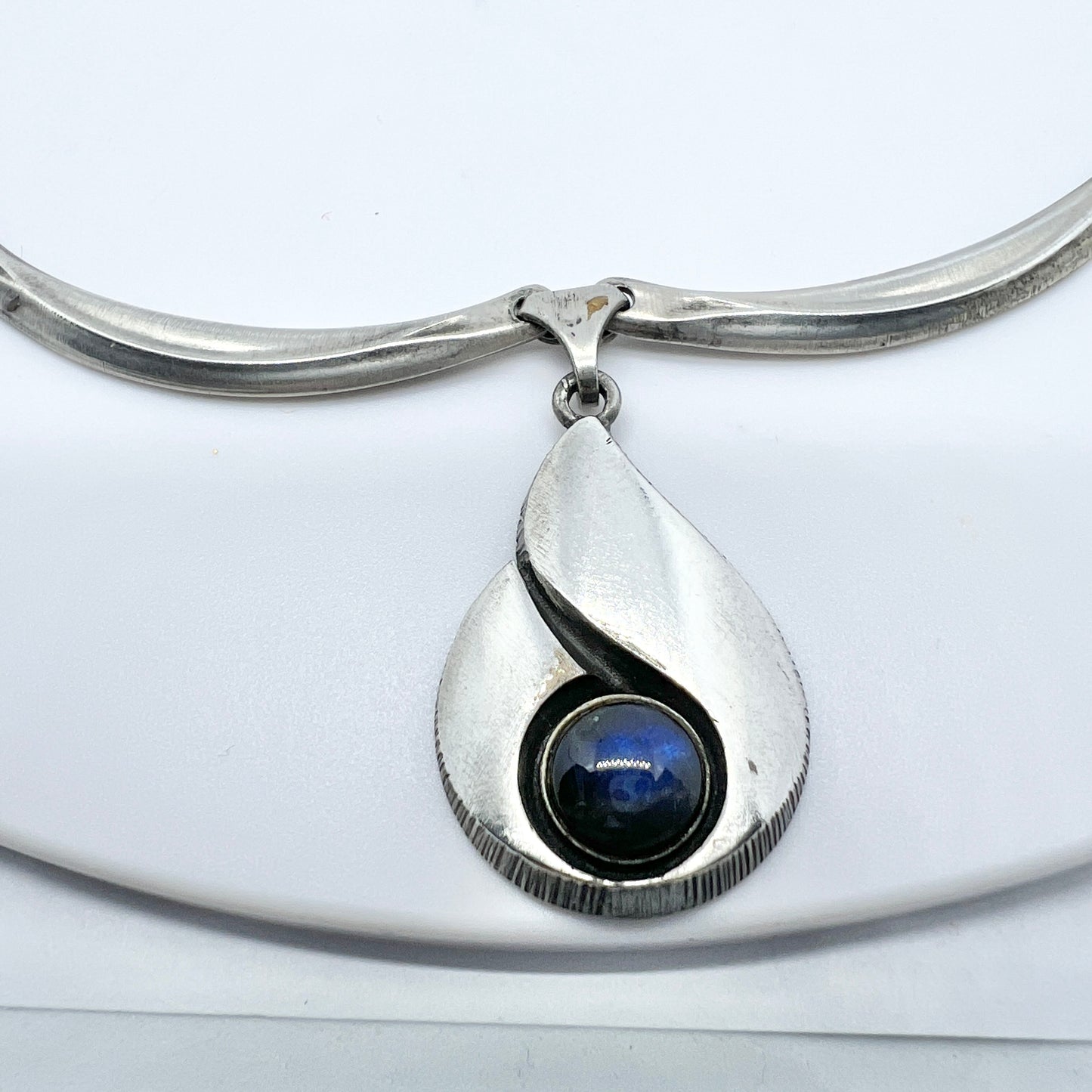 Sten & Laine / Finnfeelings, Finland Vintage Sterling Silver Labradorite Necklace.