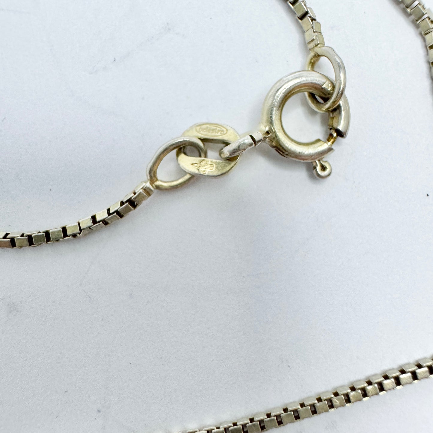 Italian Chain with 3 Amber Pendant.