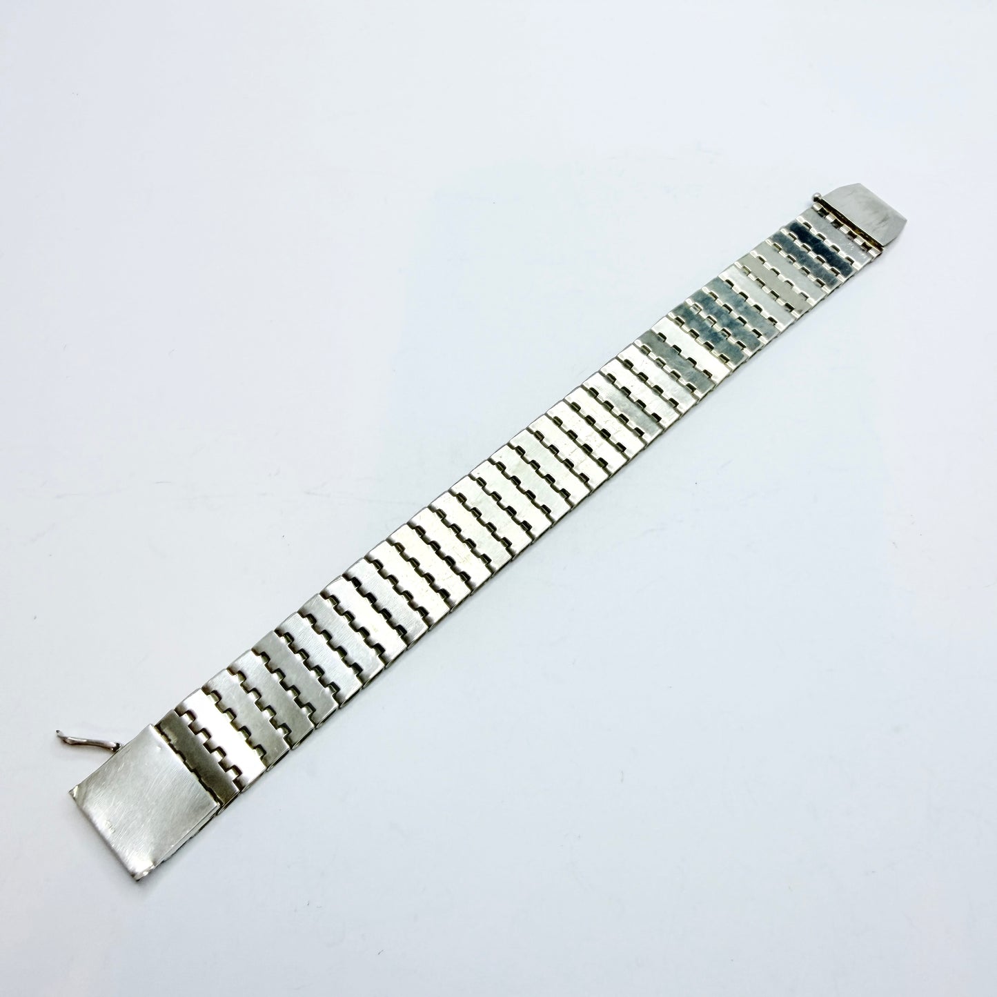 Vintage c 1970. Solid Silver Bracelet.