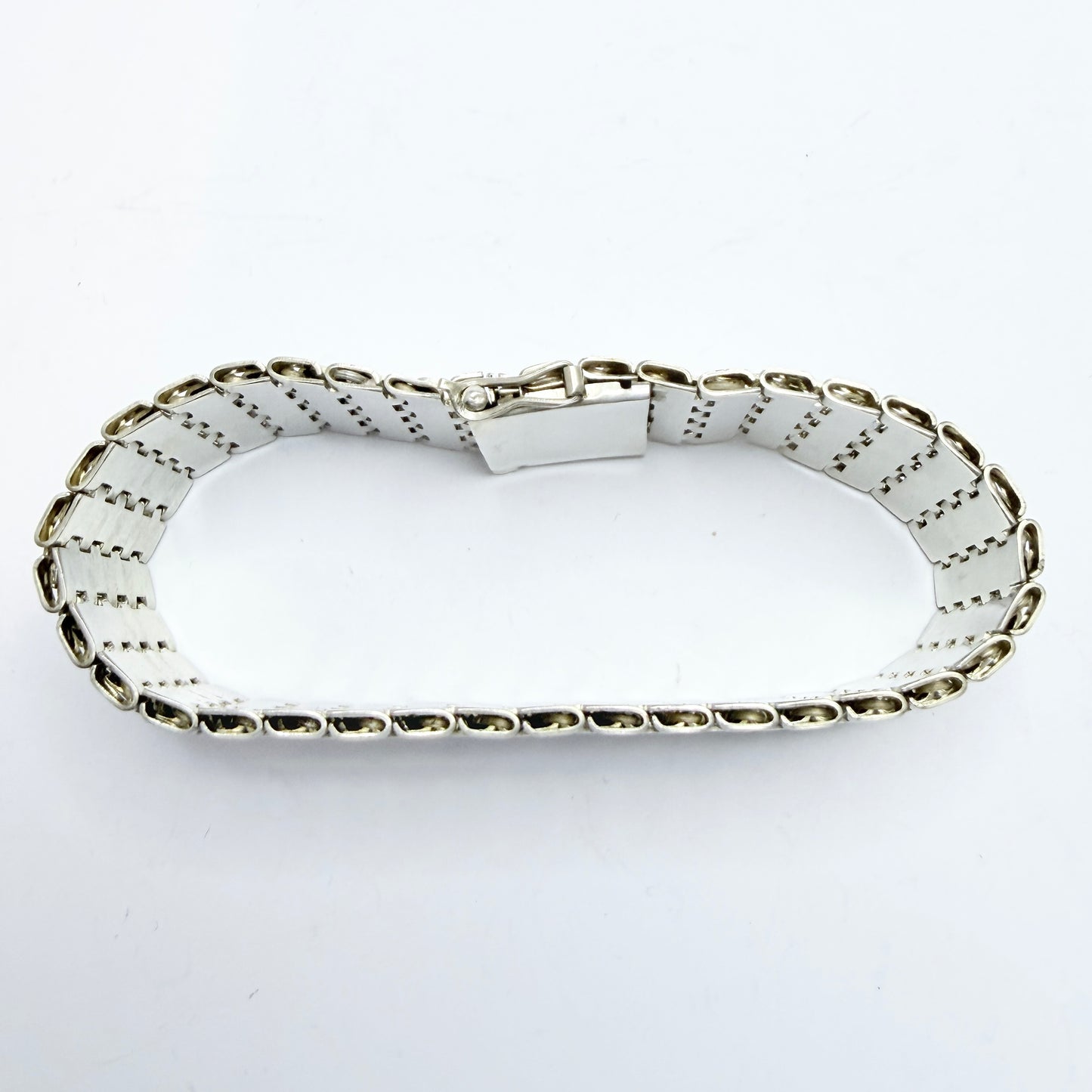 Vintage c 1970. Solid Silver Bracelet.