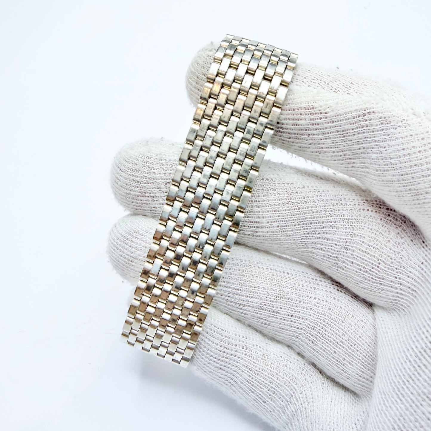 Vintage c 1970. Solid Silver Bracelet.