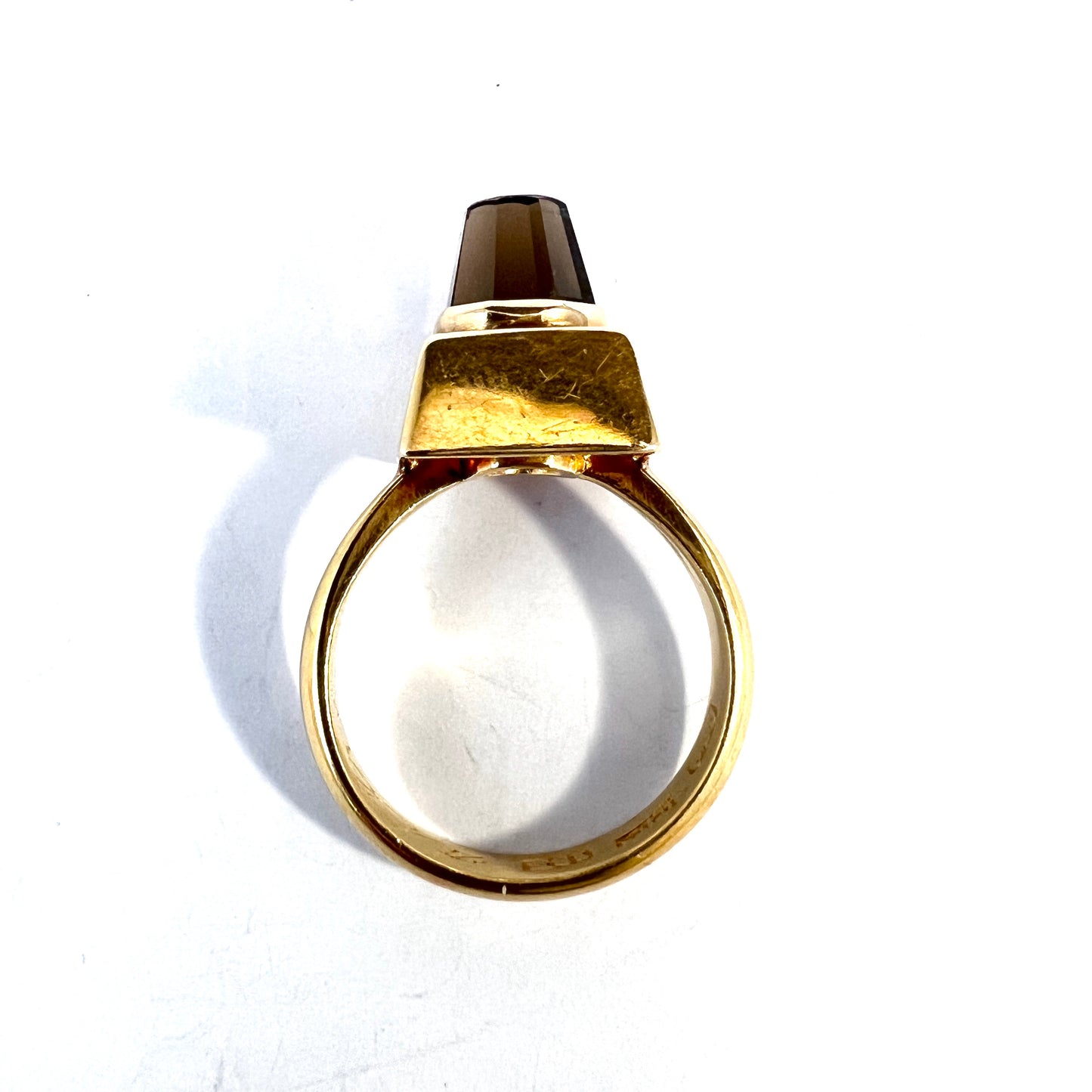 Vintage Modernist 18k Gold Smoky Quartz Ring.