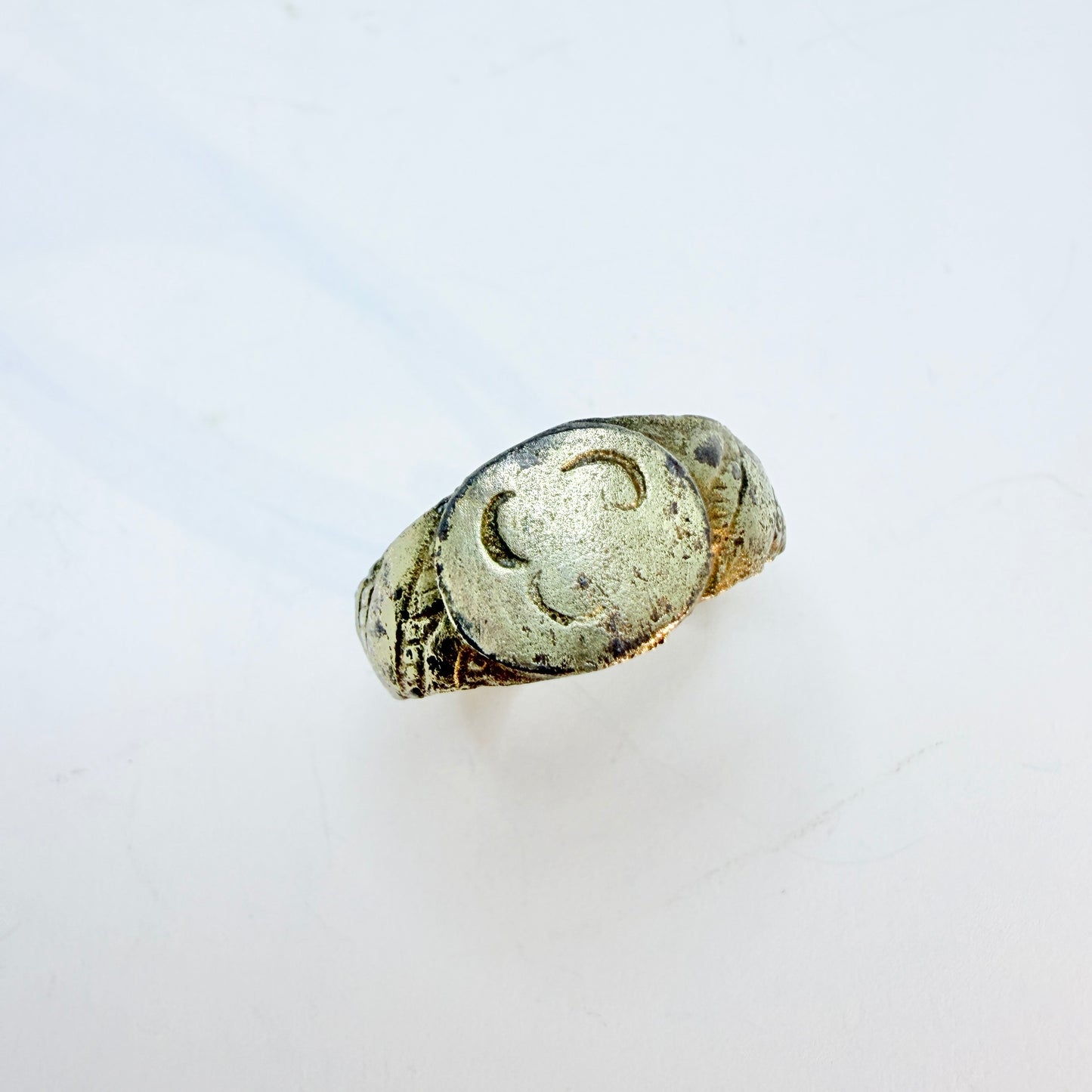 Antique Renaissance ca 16th C Gold Gilt on Copper on Bronze Signet Ring.