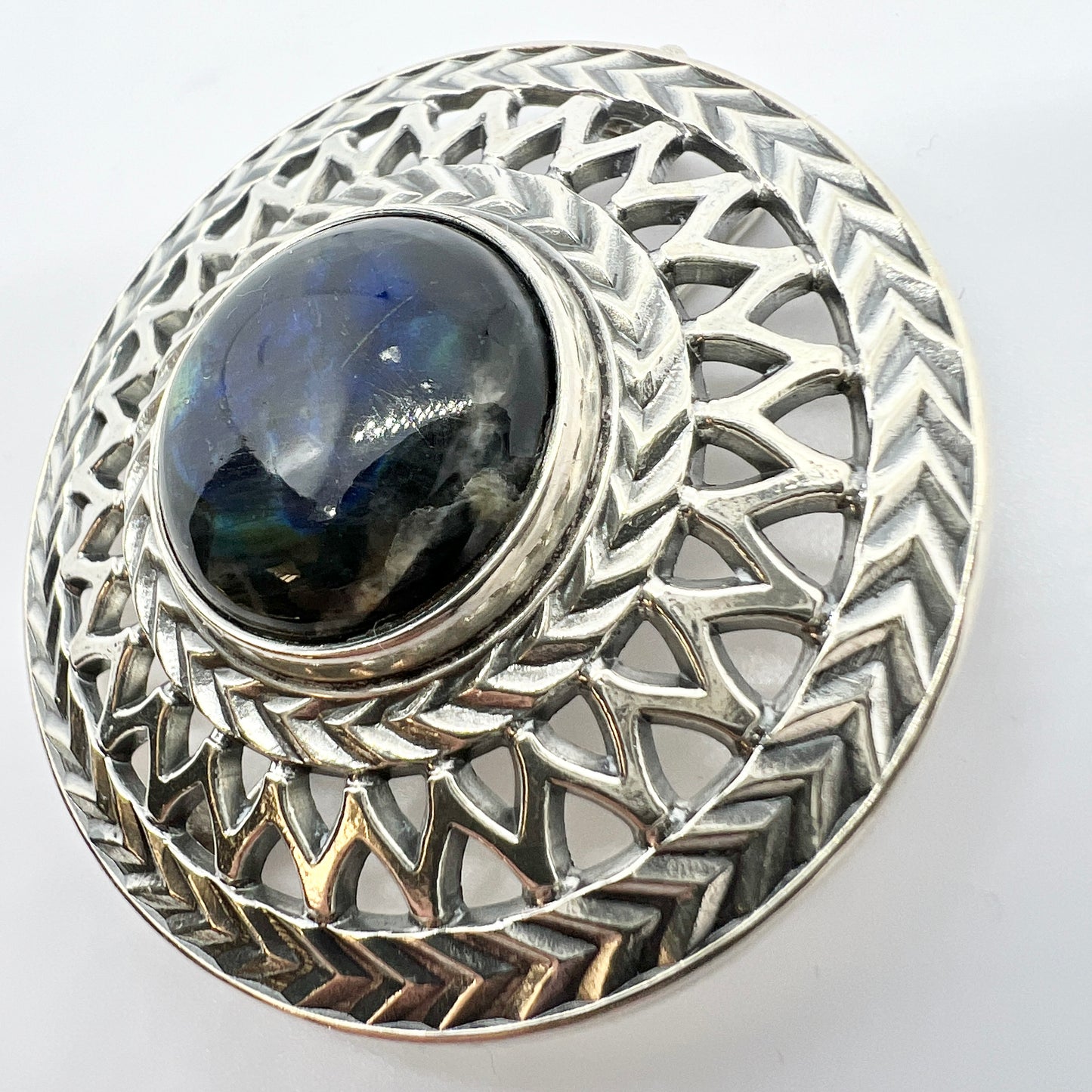 Kalevala Koru, Finland 1982. Vintage Sterling Silver Spectrolite Brooch.