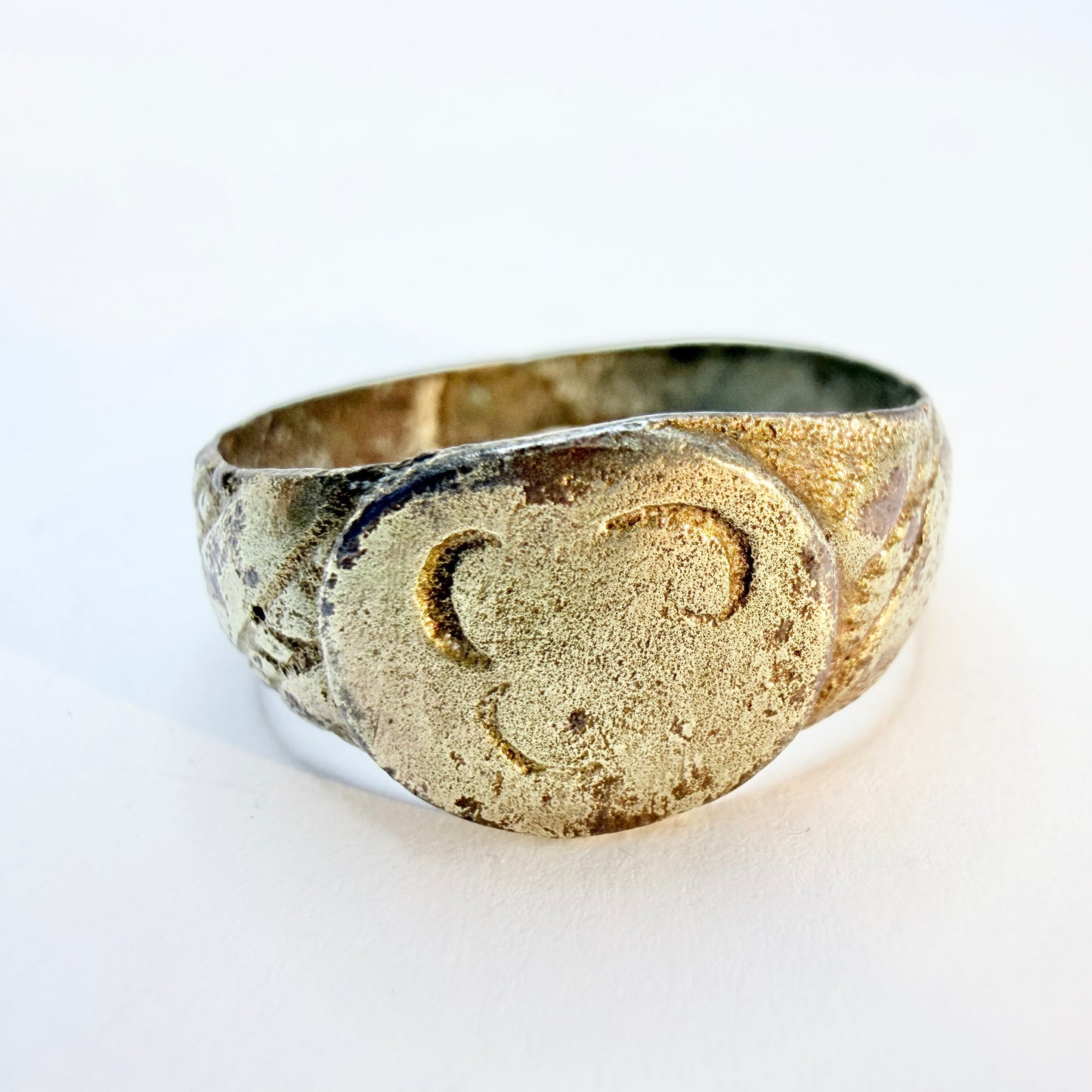Antique Renaissance ca 16th C Gold Gilt on Copper on Bronze Signet Ring.