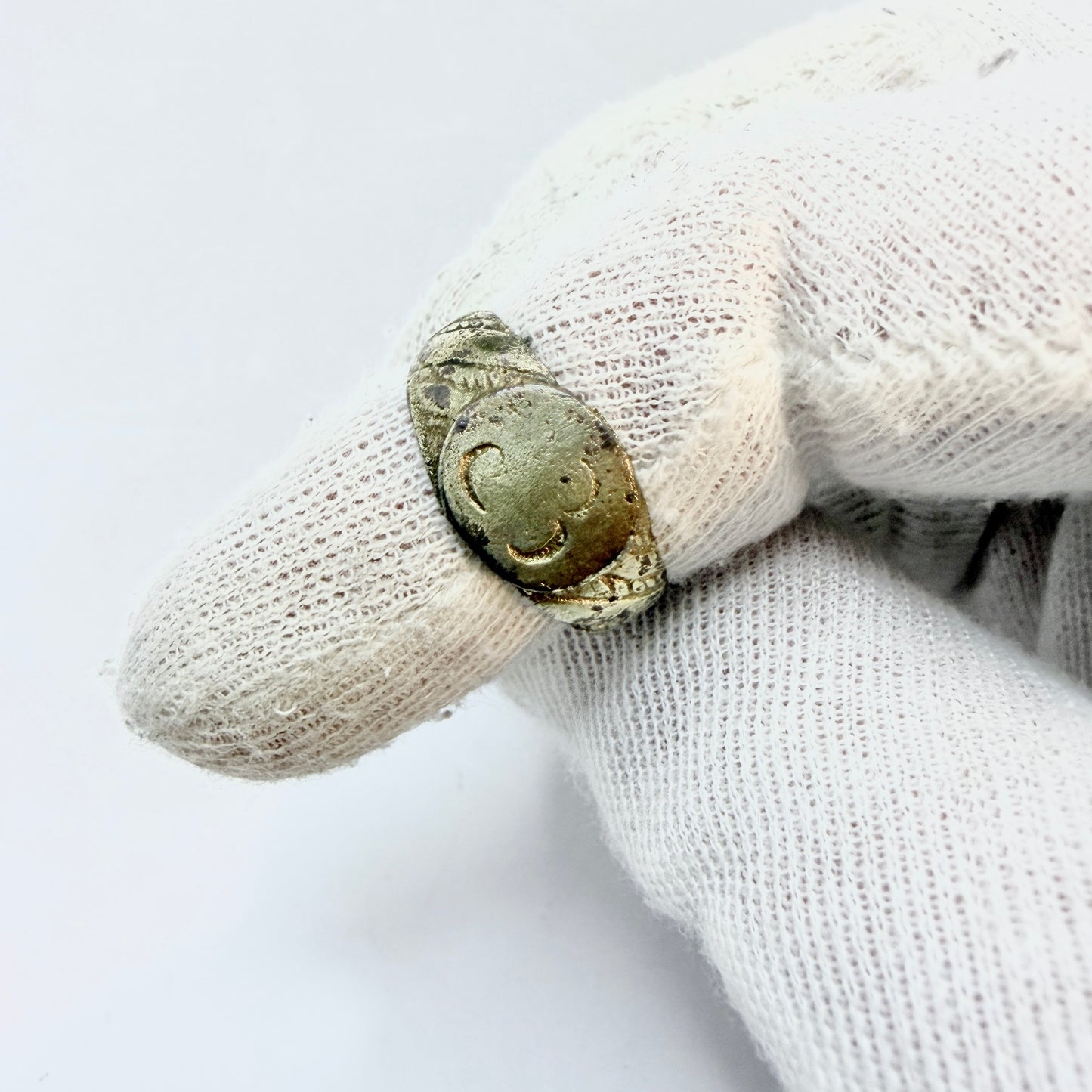 Antique Renaissance ca 16th C Gold Gilt on Copper on Bronze Signet Ring.