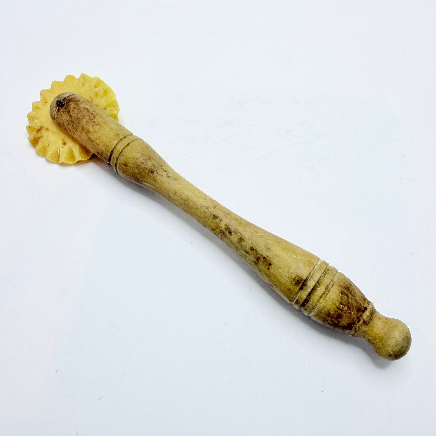 Scandinavia. Antique Wood Bone Pastry / Flat Bread Wheel Cutter.