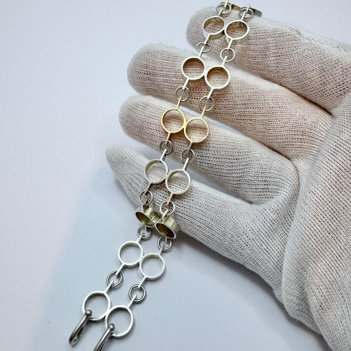 Jorma Laine for Kultateollisuus, Finland 1972. Vintage Solid Silver Bracelet.