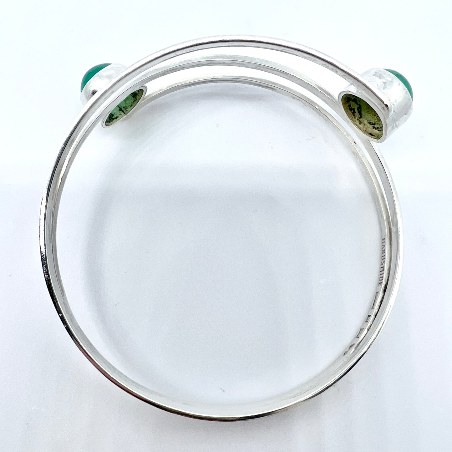 GUSSI, Sweden 1959. Vintage Sterling Silver Chrysoprase Bangle Bracelet.