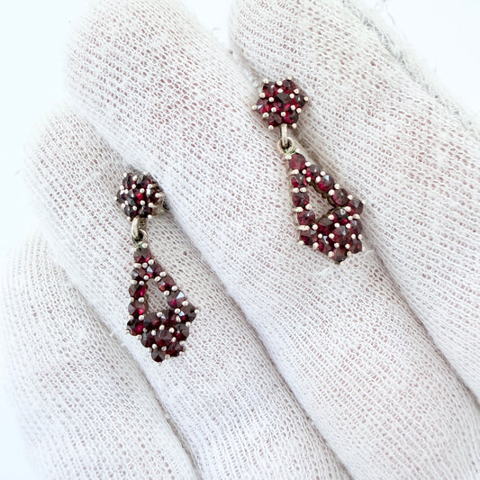 Vintage Gilt Solid Silver Garnet Earrings.
