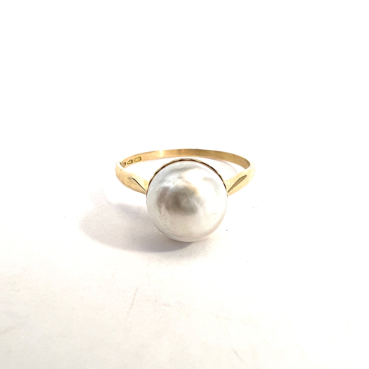 Oskar Lindroos, Finland 1924. Vintage Art Deco 18k Gold Pearl Ring.