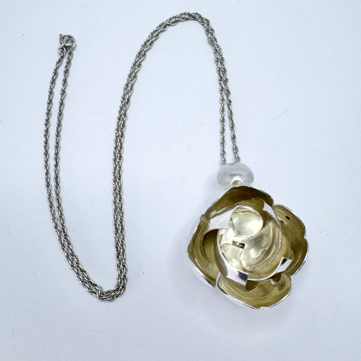 Peter von Post, Sweden 1971. Bold Vintage Sterling Silver Pendant Necklace. Signed.