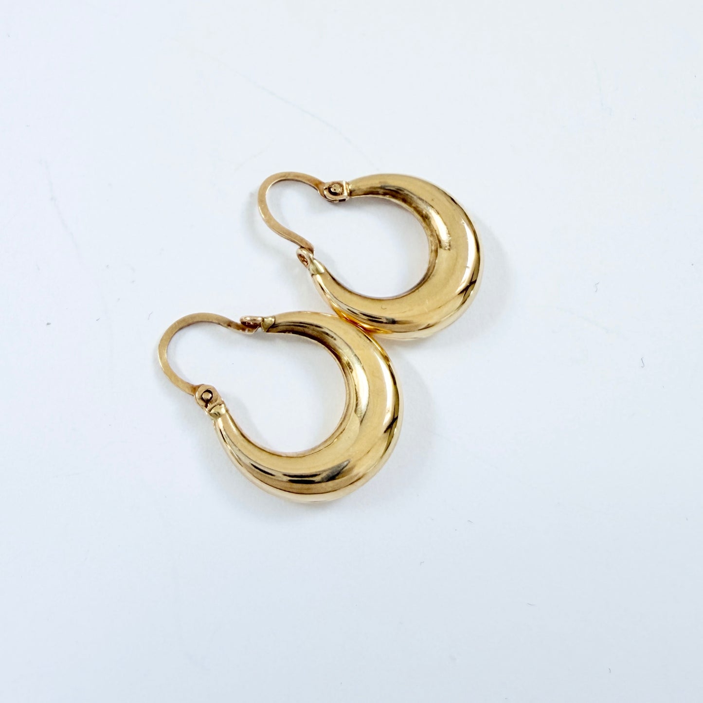 Ceson, Sweden 1967. Vintage 18k Gold Earrings.