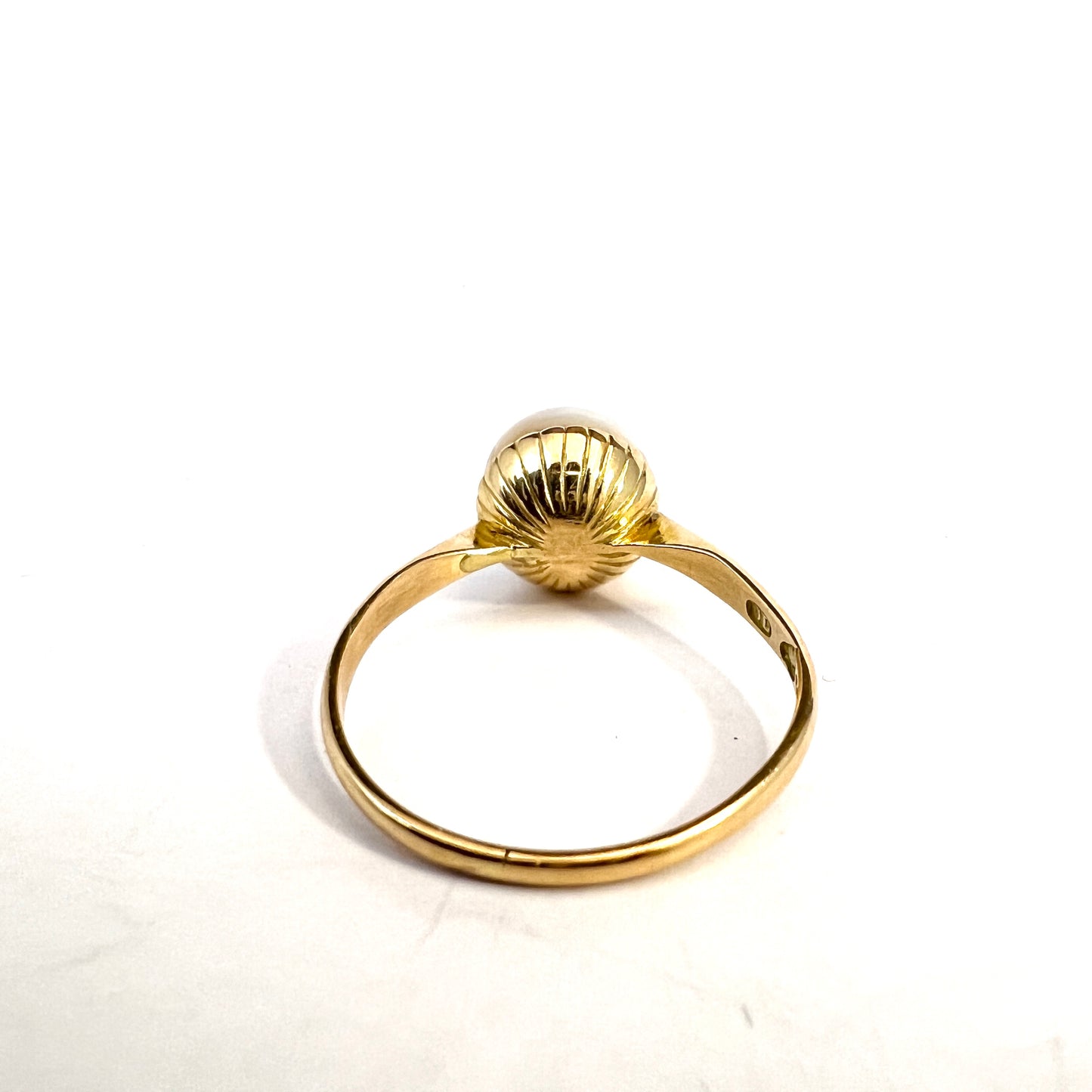 Oskar Lindroos, Finland 1924. Vintage Art Deco 18k Gold Pearl Ring.