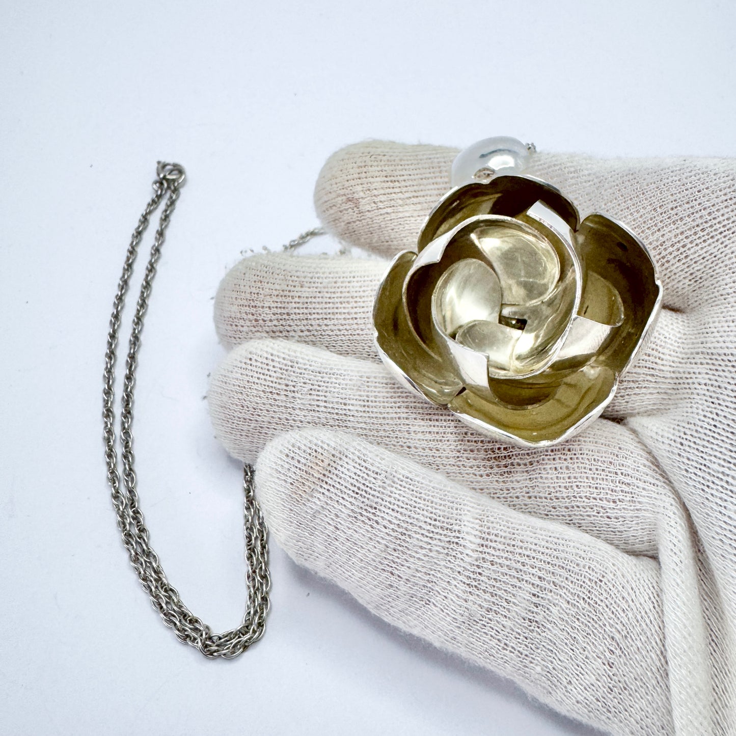 Peter von Post, Sweden 1971. Bold Vintage Sterling Silver Pendant Necklace. Signed.