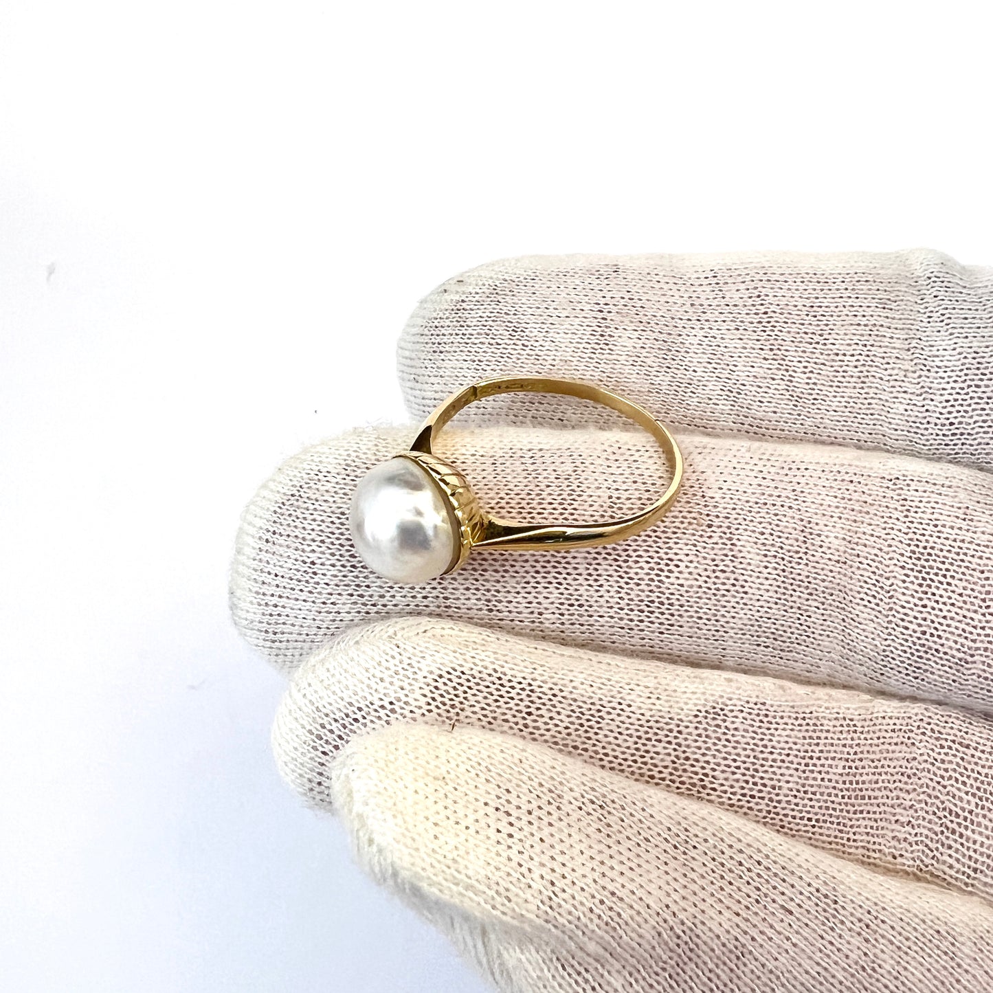 Oskar Lindroos, Finland 1924. Vintage Art Deco 18k Gold Pearl Ring.