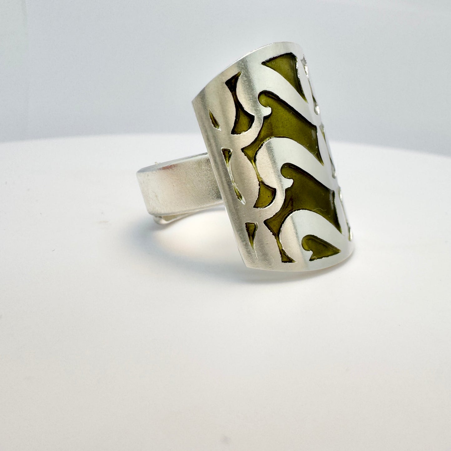 David-Andersen designer Millie Behrens, Norway. Vintage Sterling Silver Enamel Ring