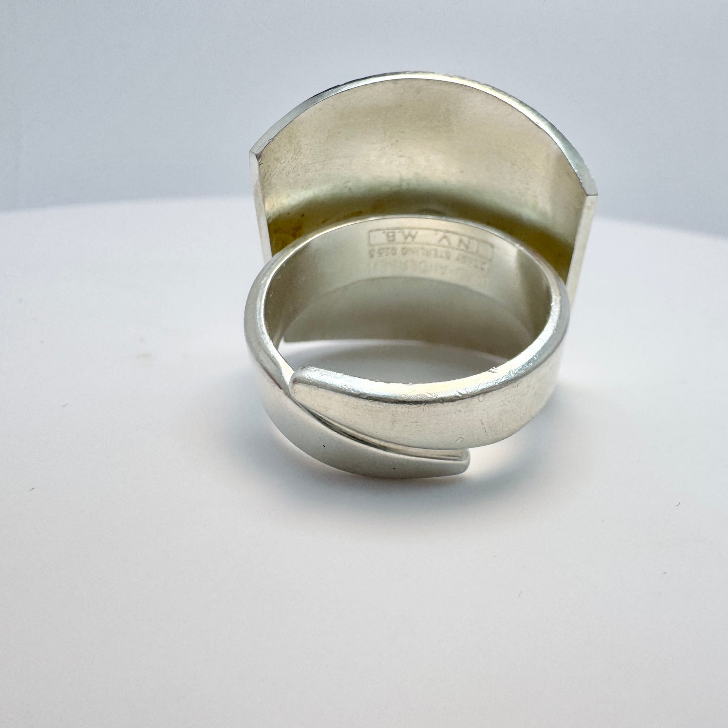 David-Andersen designer Millie Behrens, Norway. Vintage Sterling Silver Enamel Ring