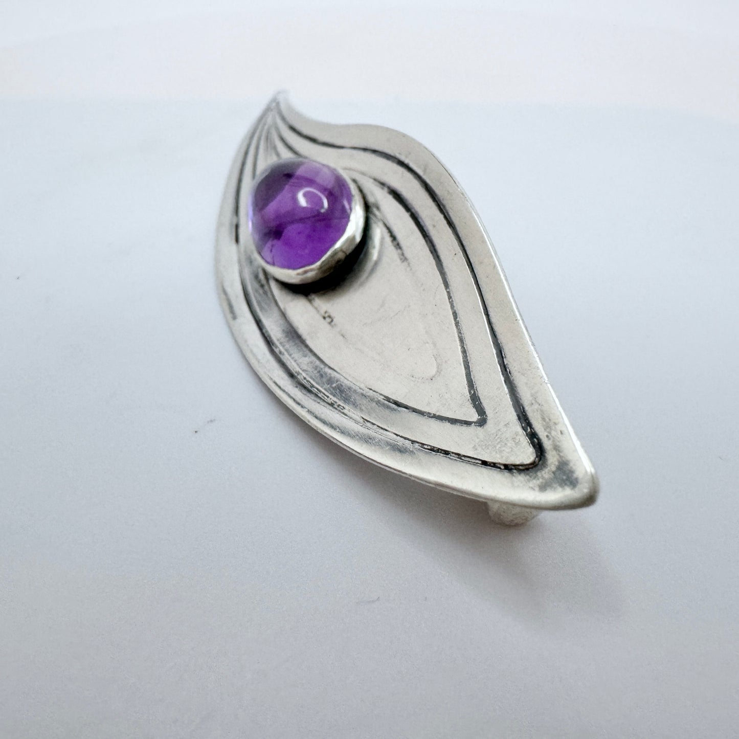 Erik Granit, Finland 1956. Vintage Solid Silver Amethyst Brooch.