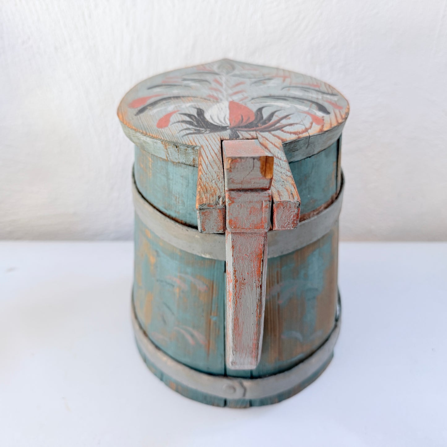 Sweden. Large Antique Folk Ark Hand Painted Lidded Tankard. "Stånka"