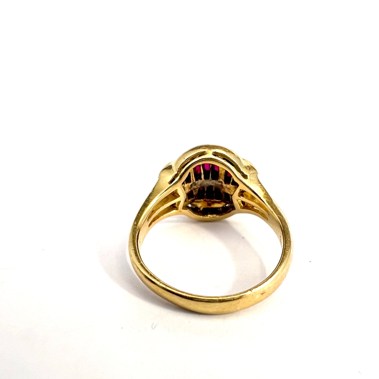 Vintage Mid-century 18k Gold Diamond Ruby Ring.