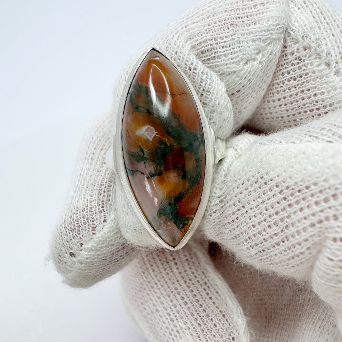 Vintage 1960-70s. Solid Silver Moss Agate Ring.