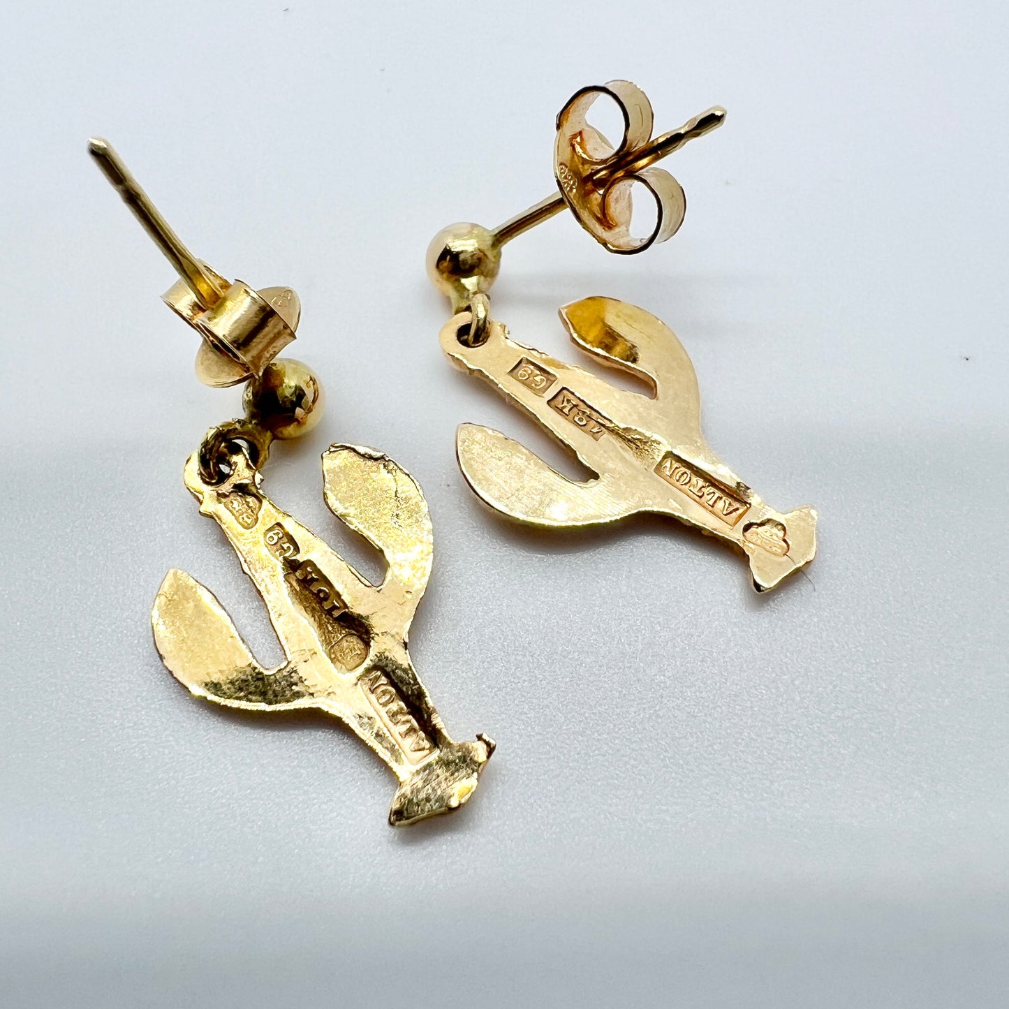 Alton, Sweden 1957. Vintage 18k Gold Novelty Lobster Earrings.