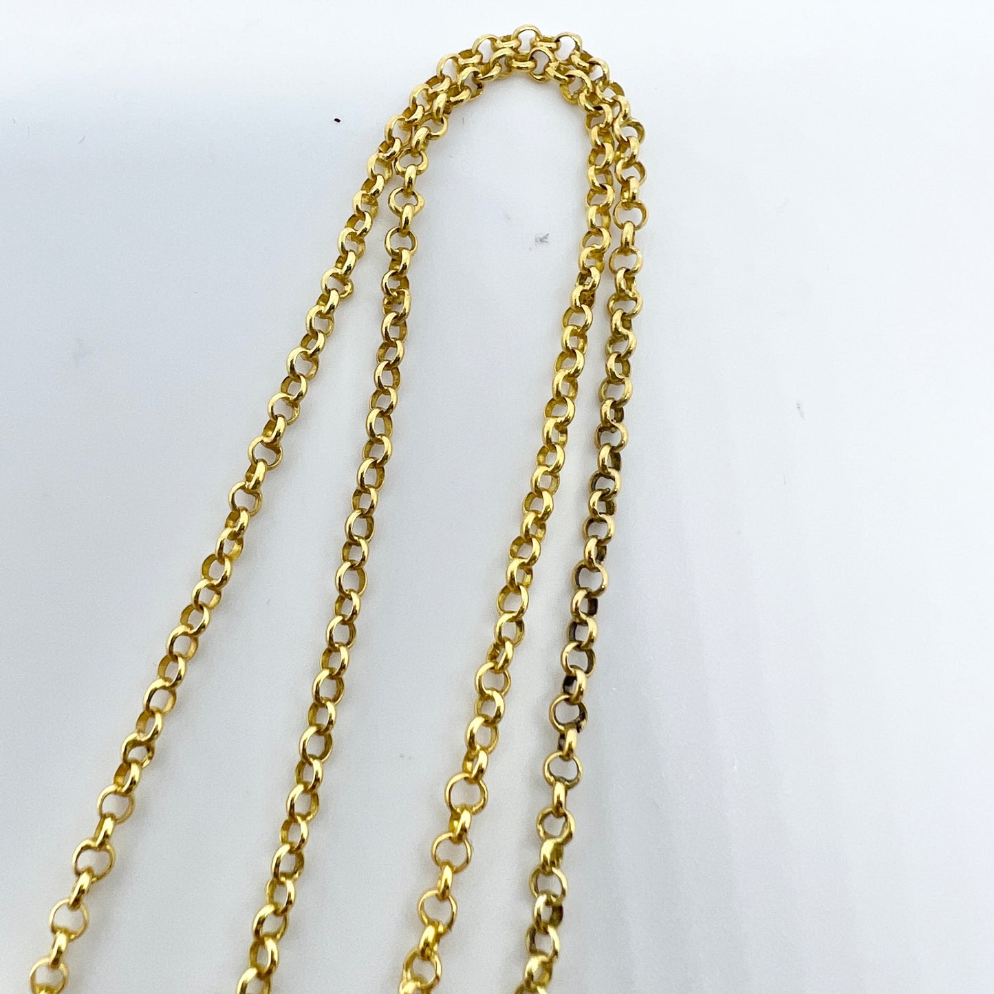 August Arnesen, Sweden 1862. Antique Victorian 18k Gold Chain Necklace.