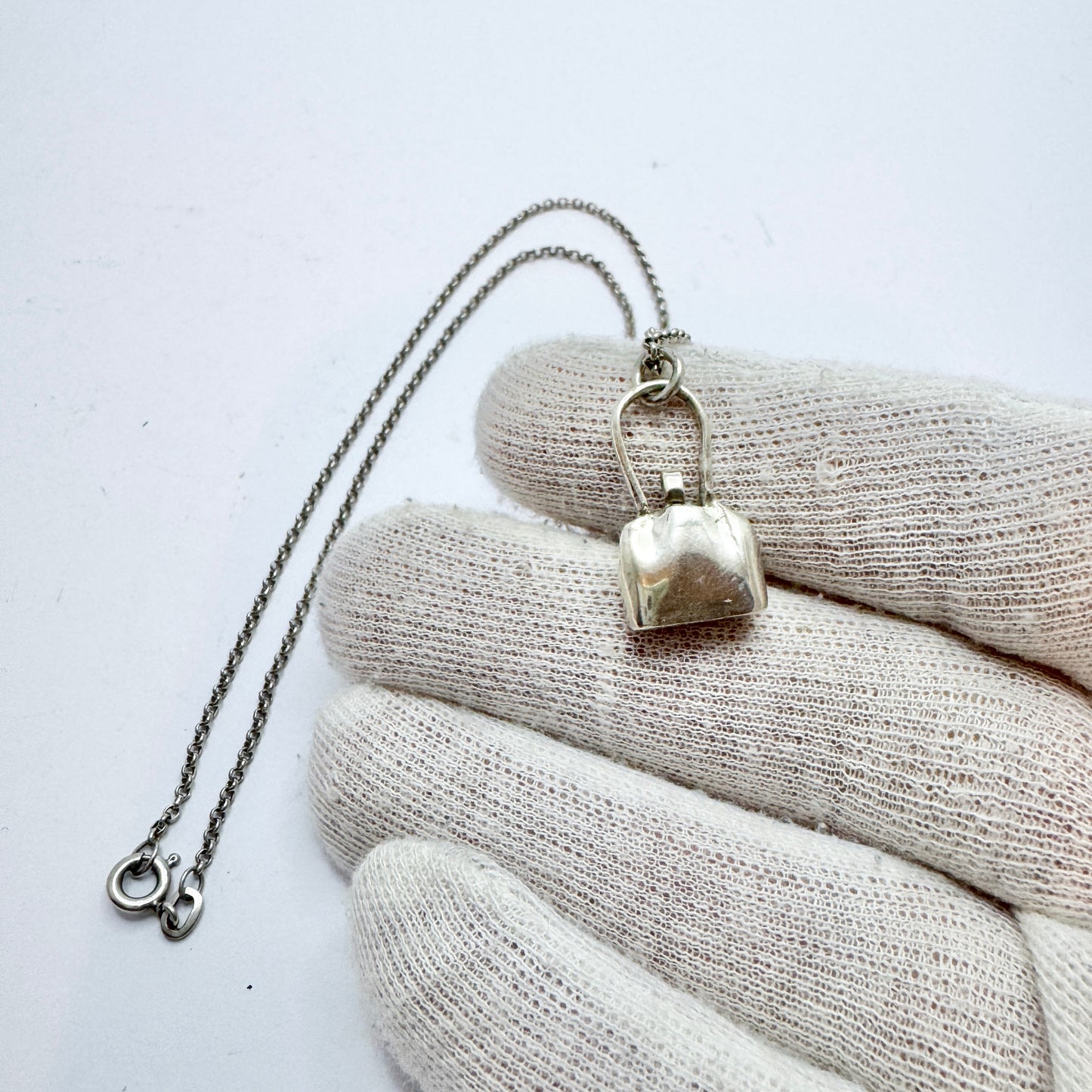 Karin Ferner, Sweden. Vintage Sterling Silver Purse Pendant Necklace. Signed.