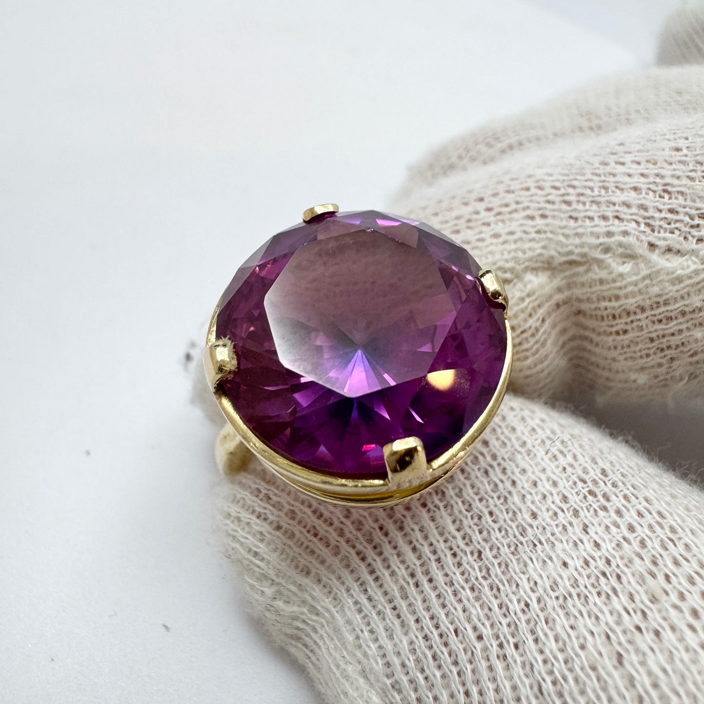 Bernhard Hertz, Denmark. Vintage 14k Gold Sapphire Cocktail Ring.