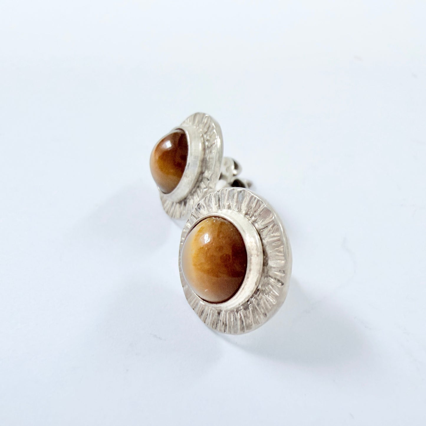 Vintage ca 1960s Solid Silver Tiger's Eye Stud Earrings.