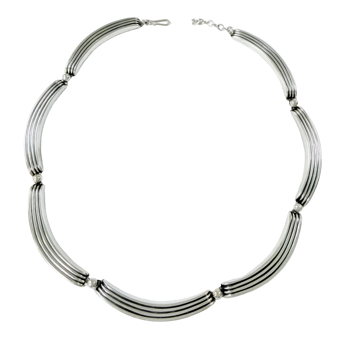 Kaplan, Stockholm, Sweden 1955. Vintage Mid-century Sterling Silver Necklace.