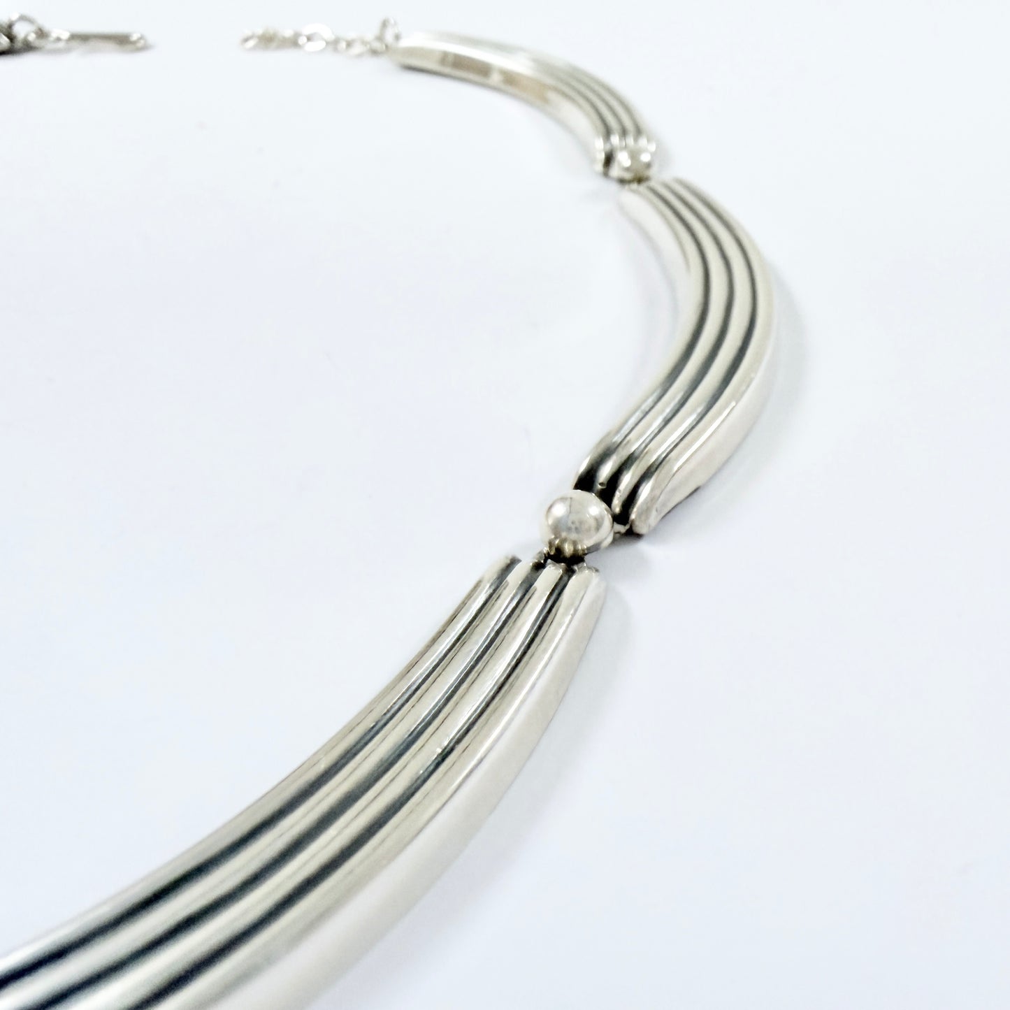 Kaplan, Stockholm, Sweden 1955. Vintage Mid-century Sterling Silver Necklace.