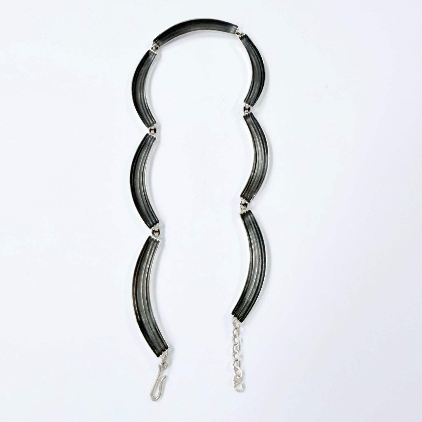 Kaplan, Stockholm, Sweden 1955. Vintage Mid-century Sterling Silver Necklace.