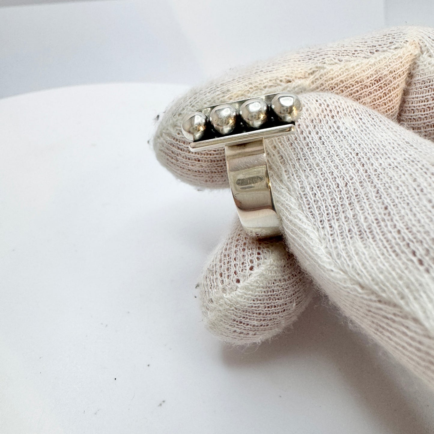 Elis Kauppi, Kupittaan Kulta, Finland. Vintage Modernist Sterling Silver Ring.