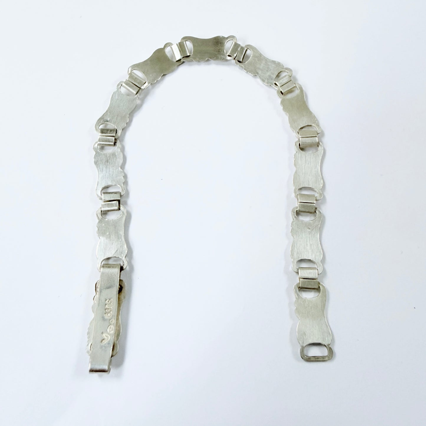 Vintage 1940s. Solid Silver Flower Bracelet.
