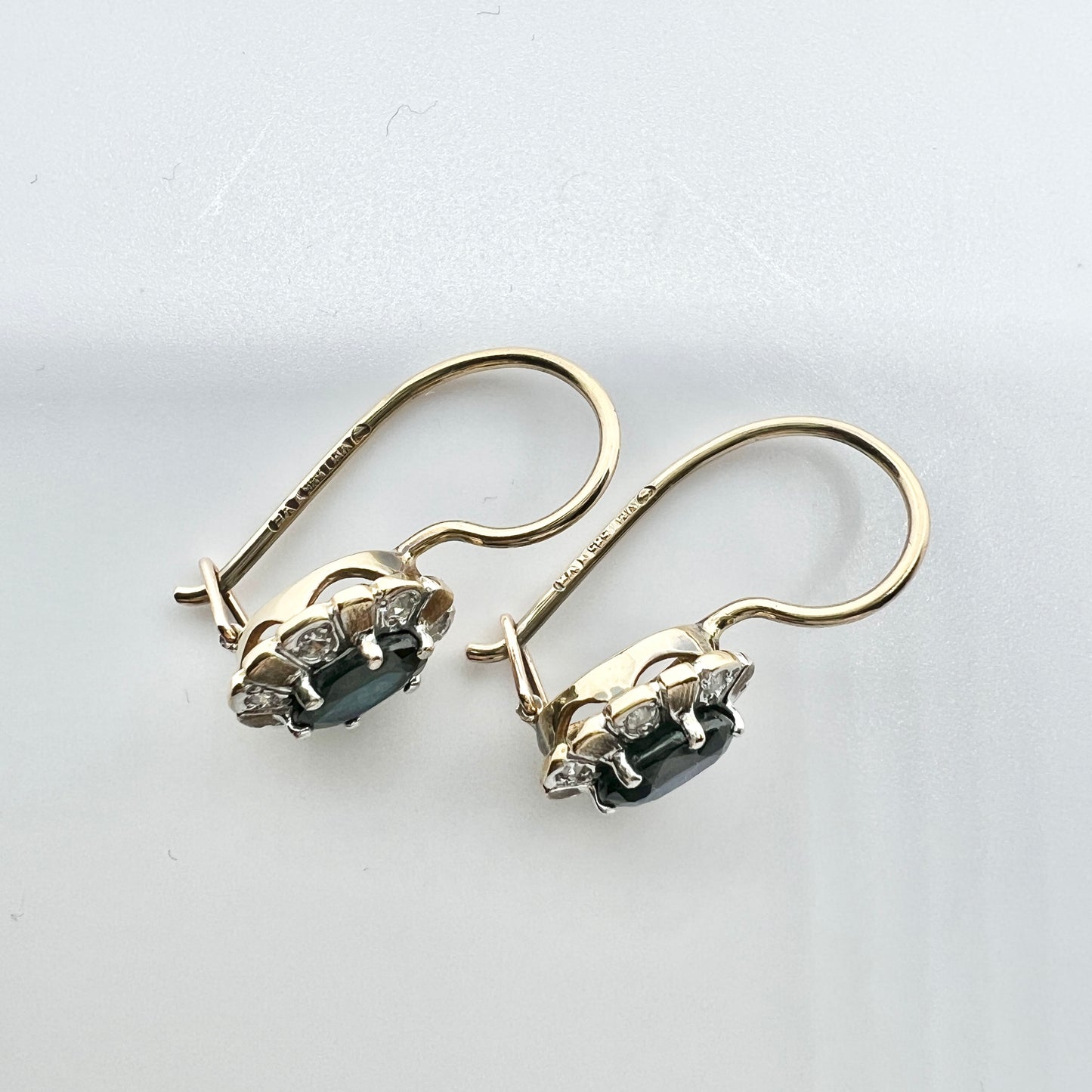 Maker VM, Finland 1998. Vintage 14k Gold Sapphire Diamond Earrings.