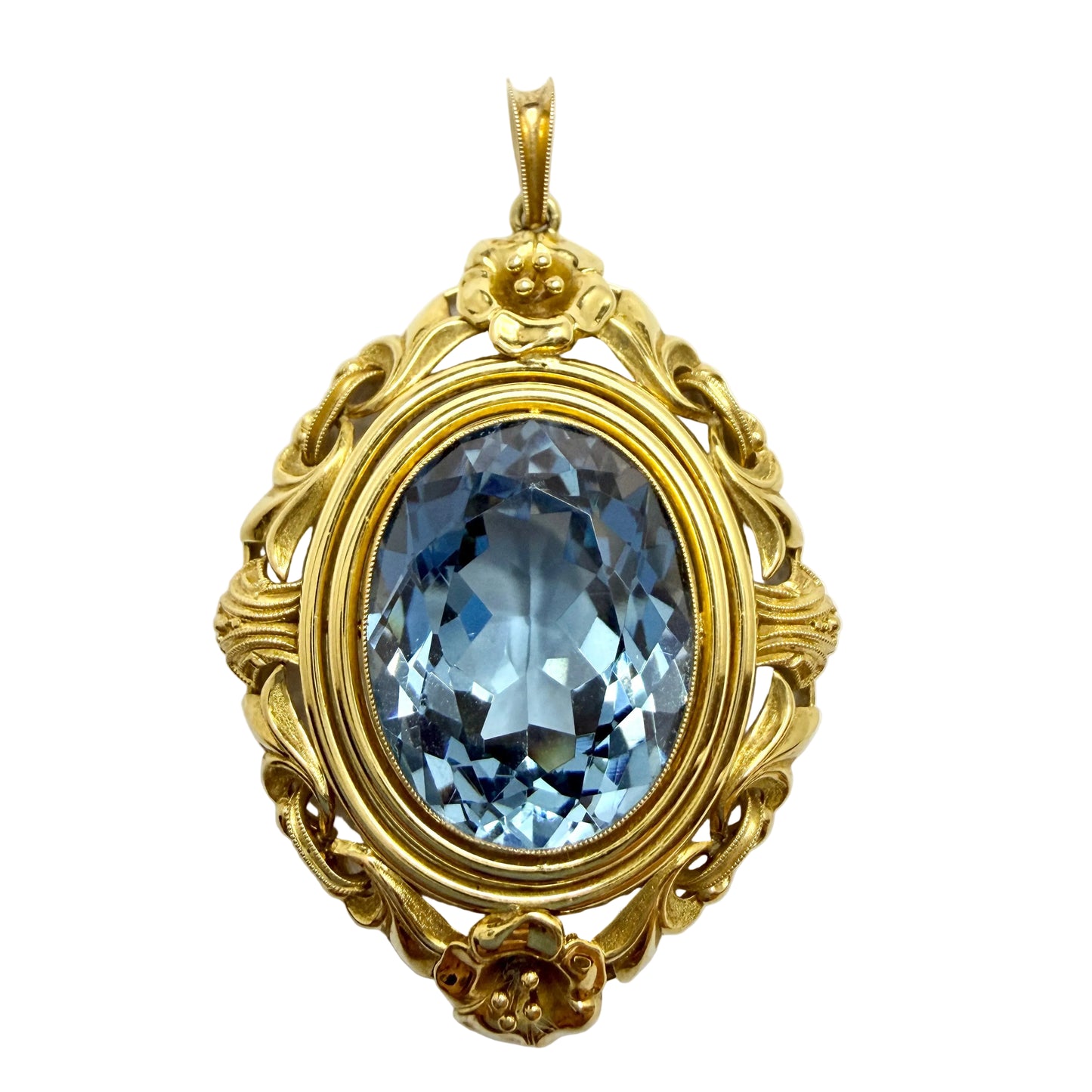 Thure Karlsson, Swden 1944. Vintage WW2-era 18k Gold intense Blue Synthetic Spinel Pendant.
