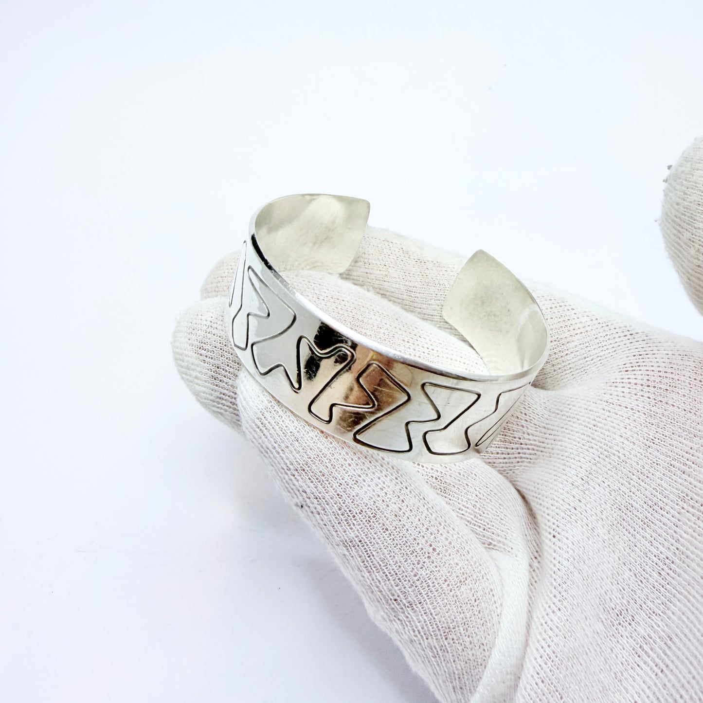 Karl Zilas Mattson, Sweden 1962. Vintage Sterling Silver Cuff Bracelet.