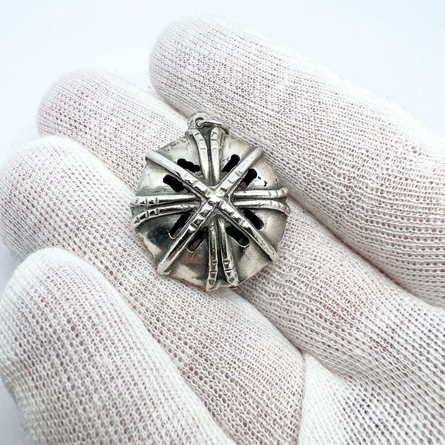 The Netherlands, Vintage Solid Silver Pendant.