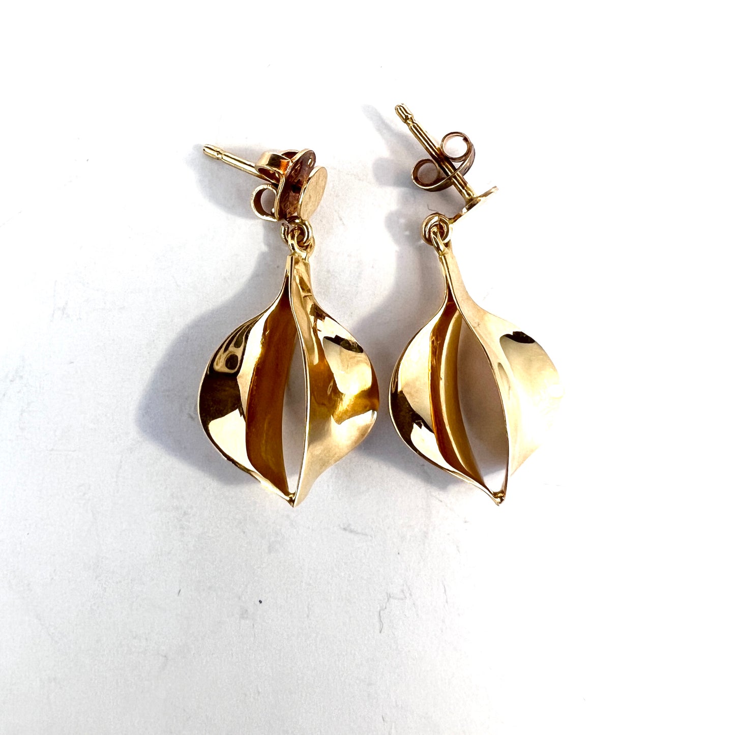 K-E Palmborg. for Alton, Sweden 1976. Vintage 18k Gold Earrings.