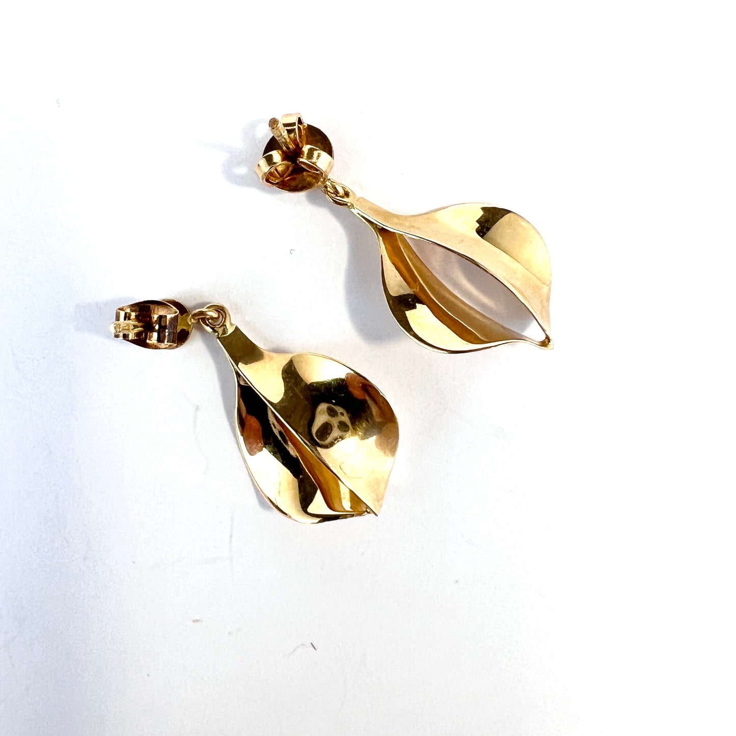 K-E Palmborg. for Alton, Sweden 1976. Vintage 18k Gold Earrings.