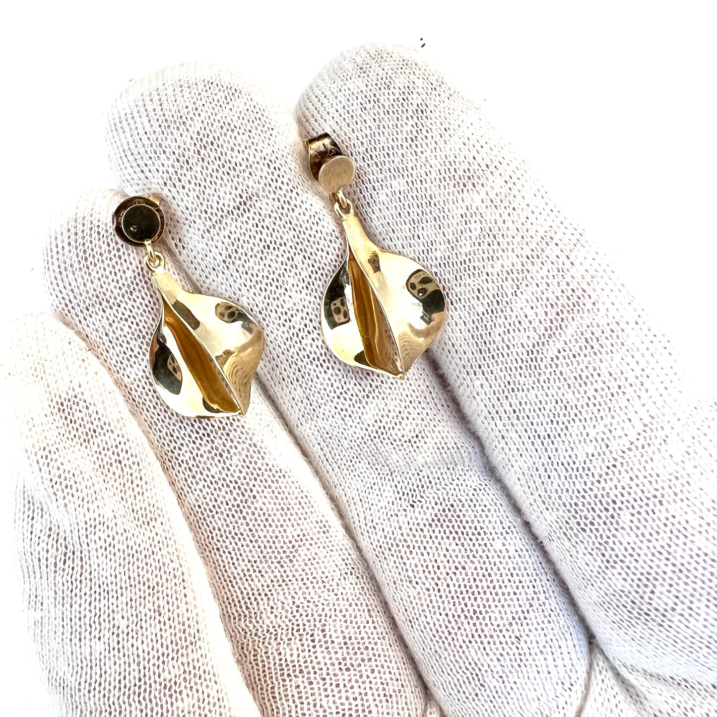 K-E Palmborg. for Alton, Sweden 1976. Vintage 18k Gold Earrings.