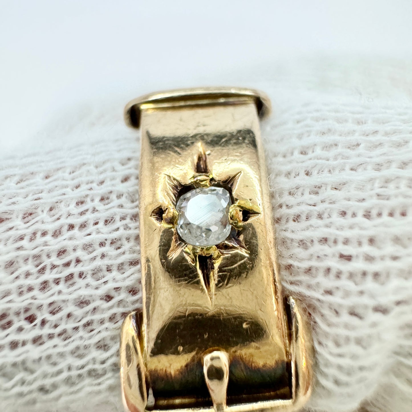 WN, Birmingham 1895. Antique Victorian 15k Gold Diamond Buckle Ring.