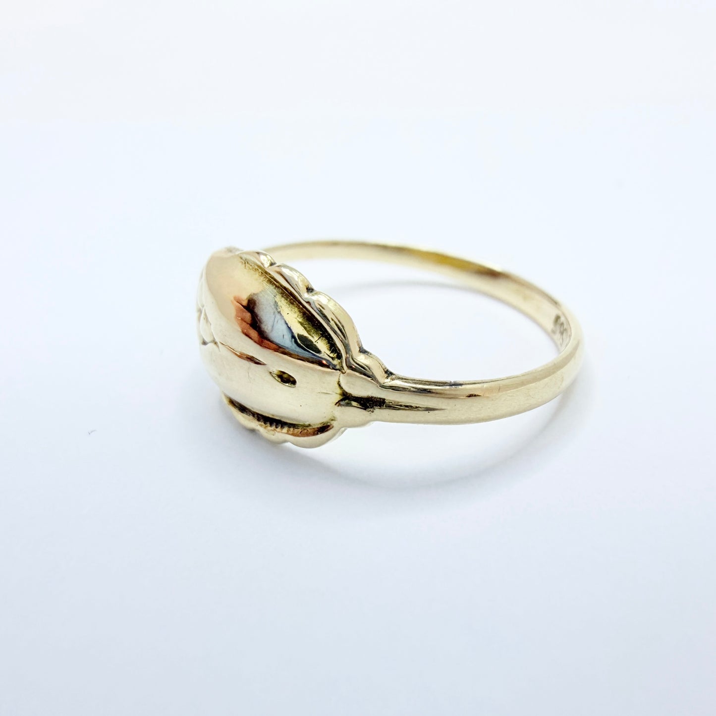 Evald Nielsen, Denmark. Antique Art Nouveau 14k Gold Ring.