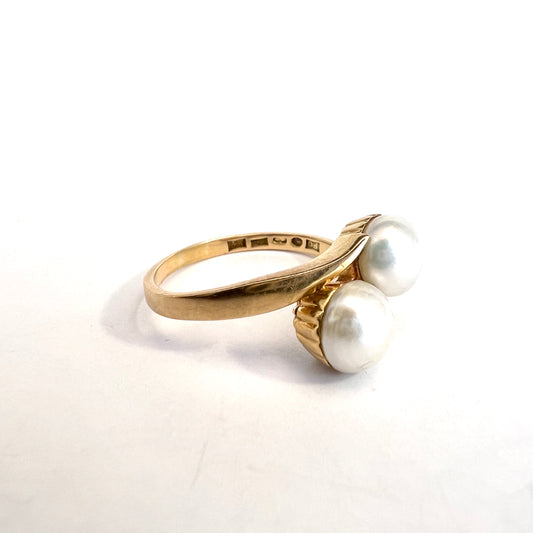 Fritz Olsson, Sweden 1957. Vintage 18k Gold Pearl Toi et Moi Ring.