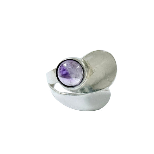 Vintage 1950-60s. Sterling Silver Amethyst Ring.